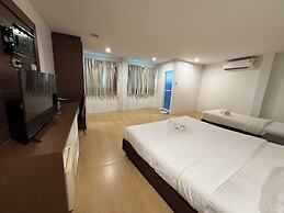 Bed by Cruise at Samakkhi-Tivanont