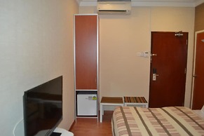 Golden Suites Hotel