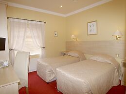 Gleesons Restaurant & Rooms