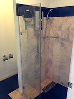 Suwan Driving Range and Resort