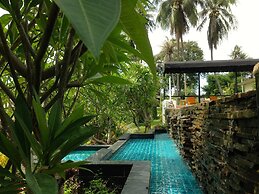 Suwan Driving Range and Resort