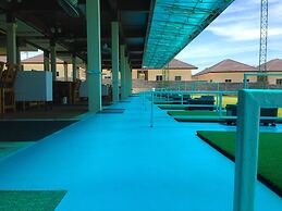 Suwan Driving Range and Resort