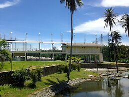 Suwan Driving Range and Resort