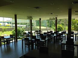 Suwan Driving Range and Resort