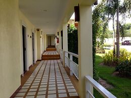 Suwan Driving Range and Resort