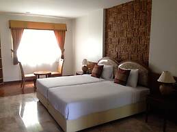 Suwan Driving Range and Resort