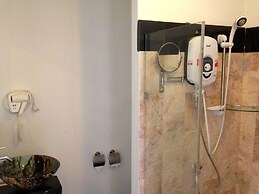 Suwan Driving Range and Resort