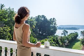 Safira River Front Resort