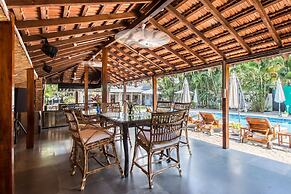 Safira River Front Resort