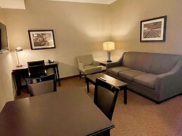 Best Western Plus Okotoks Inn & Suites