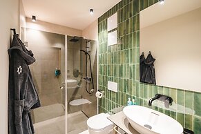 Arpuria l hidden luxury mountain home | Adults friendly