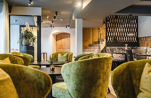 Arpuria l hidden luxury mountain home | Adults friendly