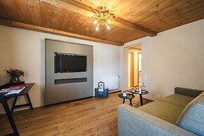 Arpuria l hidden luxury mountain home | Adults friendly