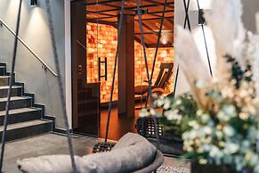 Arpuria l hidden luxury mountain home | Adults friendly