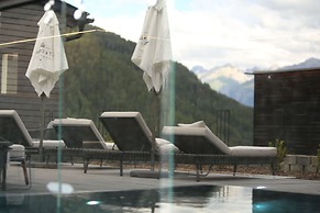 Arpuria l hidden luxury mountain home | Adults friendly