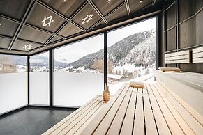 Arpuria l hidden luxury mountain home | Adults friendly