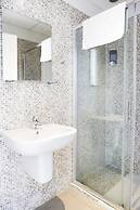 Meet Gardalake Hostel