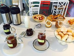 Meet Gardalake Hostel