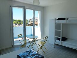 Meet Gardalake Hostel