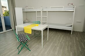 Meet Gardalake Hostel