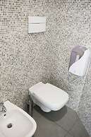 Meet Gardalake Hostel