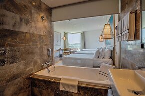 Melia Danang Beach Resort