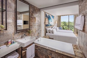 Melia Danang Beach Resort