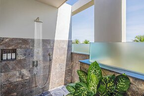 Melia Danang Beach Resort
