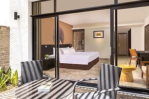 Melia Danang Beach Resort