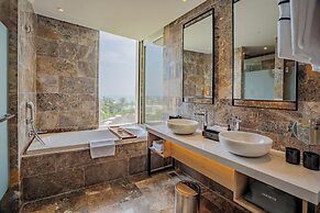 Melia Danang Beach Resort