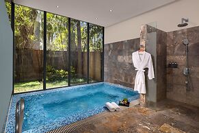 Melia Danang Beach Resort