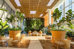 Melia Danang Beach Resort