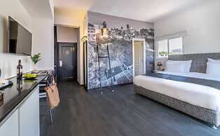 Dizengoff Avenue Hotel