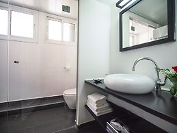 Dizengoff Avenue Hotel