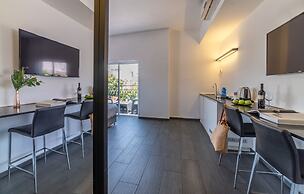 Dizengoff Avenue Hotel