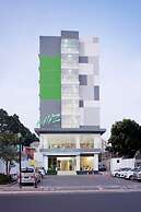 Whiz Hotel Cikini Jakarta