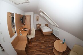 Hotel & Restaurant Goldener Pflug