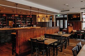 Hotel & Restaurant Goldener Pflug