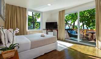 Sambass lounge beach cafe & Pousada