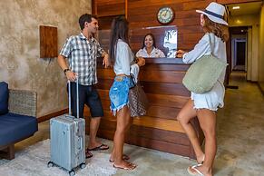 Sambass lounge beach cafe & Pousada