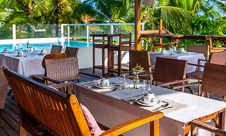 Sambass lounge beach cafe & Pousada