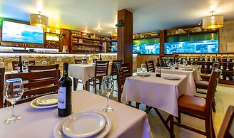 Sambass lounge beach cafe & Pousada