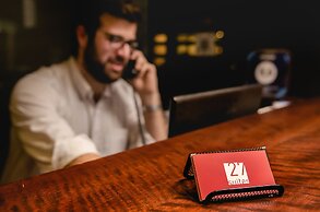 27 Suites Apart Hotel