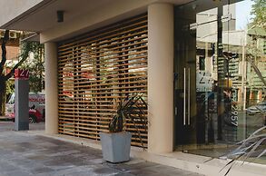 27 Suites Apart Hotel