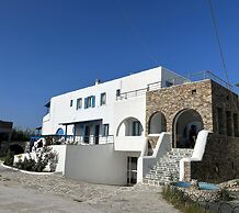 Agia Anna Hotel