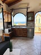 Skandalis Traditional Suites