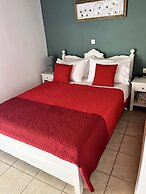 Skandalis Traditional Suites