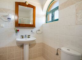 Skandalis Traditional Suites