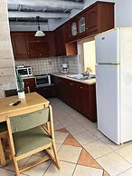 Skandalis Traditional Suites