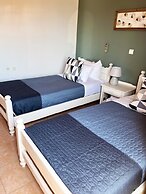 Skandalis Traditional Suites